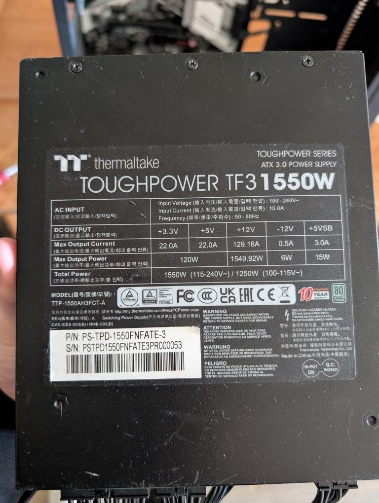 Блок живлення thermaltake tf3 1550W 80 Plus Titanium / все працює /