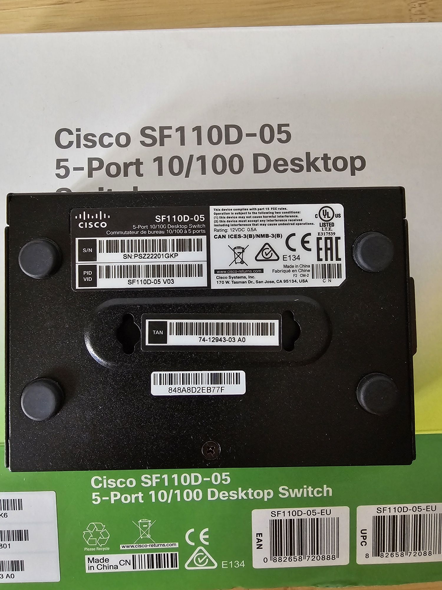 Switch 5 portowy Cisco SF110D-05