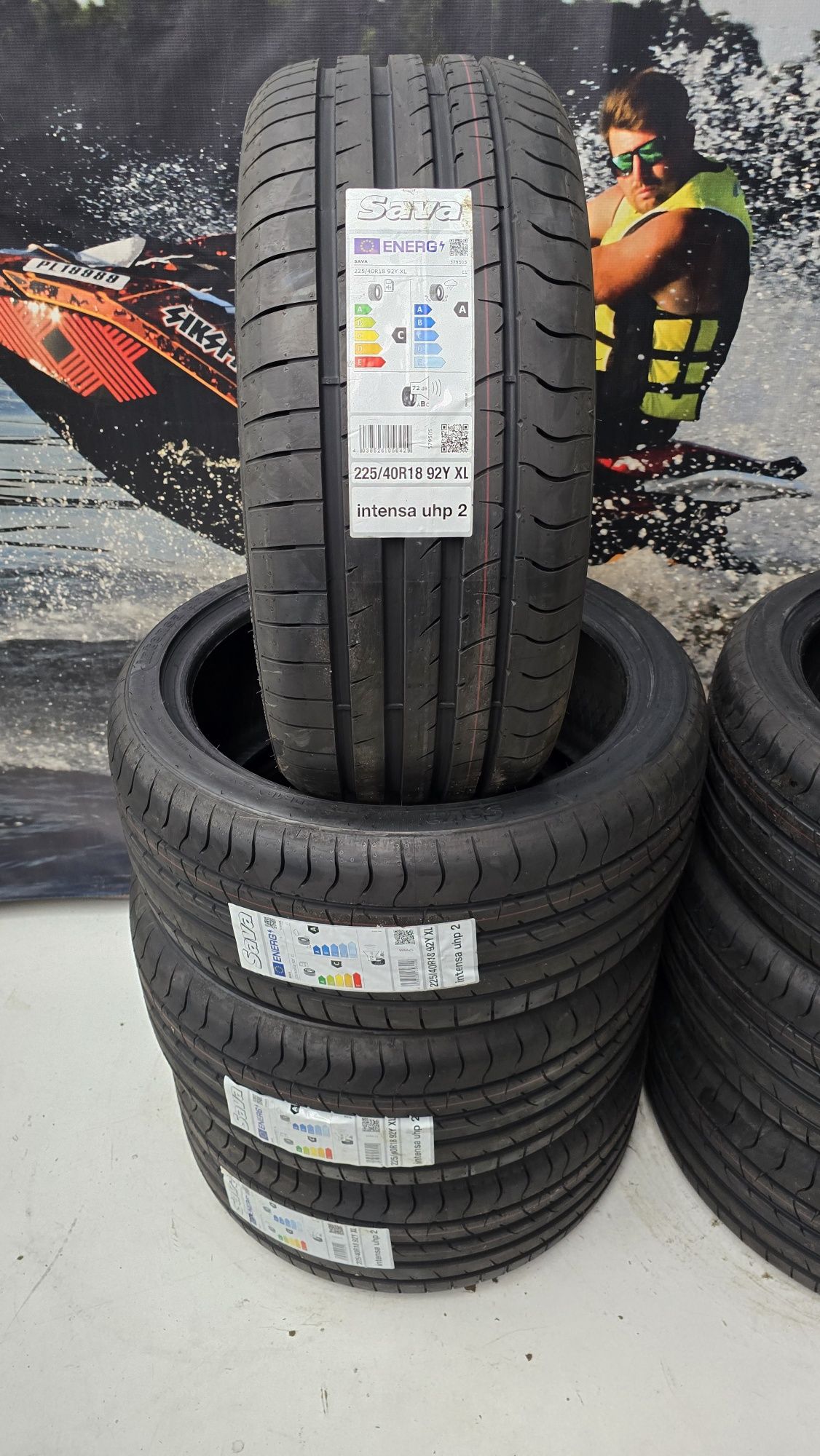 E24 4 x 225/40R18 Sava Intensa UHP 2 92Y XL opony letnie nowe