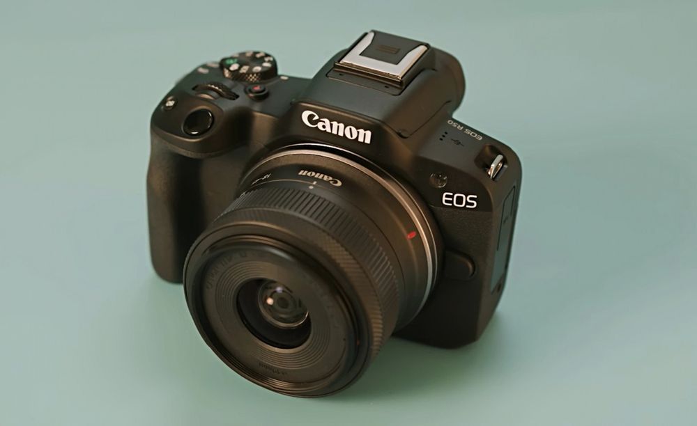 Canon EOS R50 + Objetiva Kit RF-S 18-45mm c/Garantia