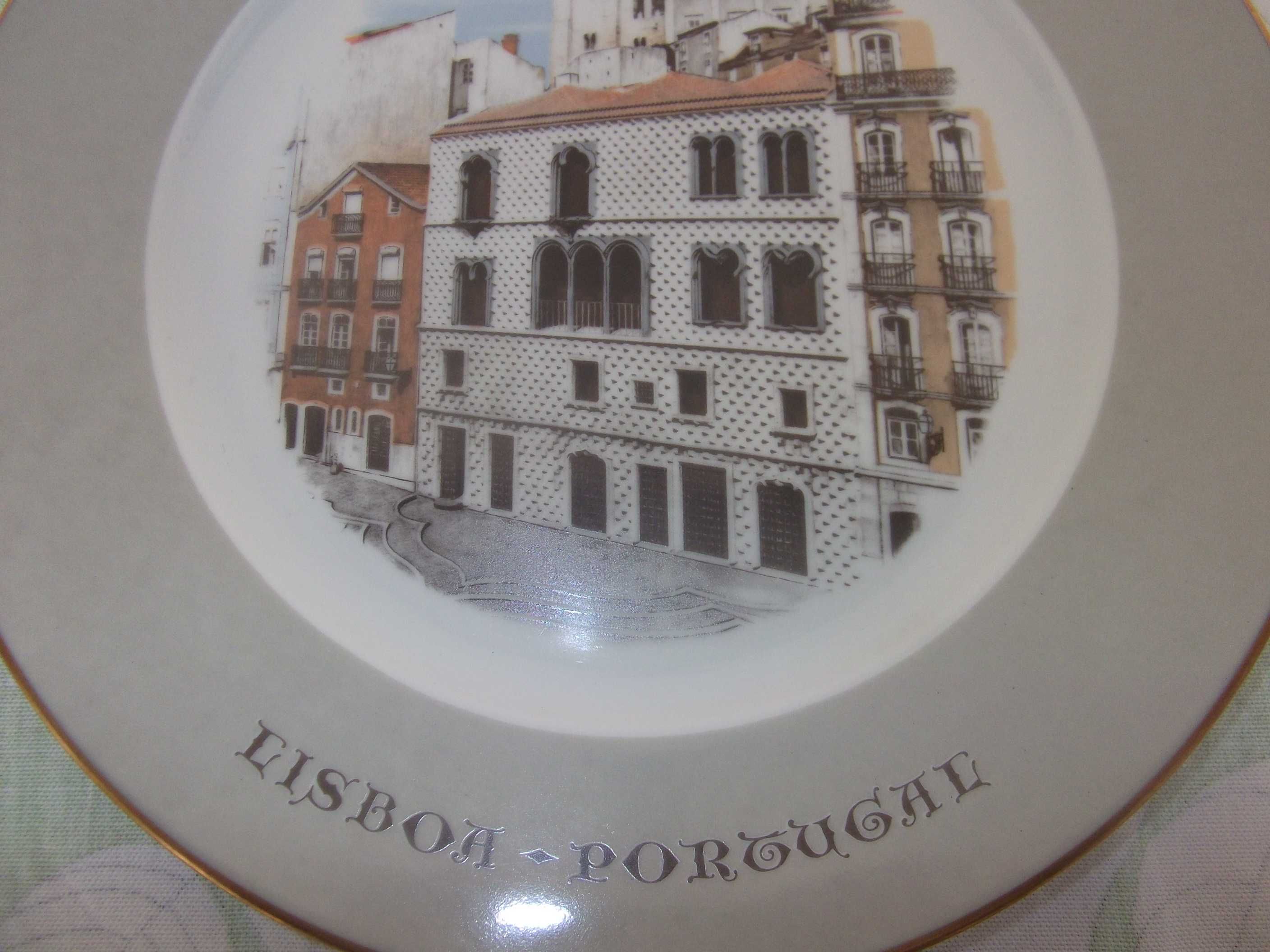 Prato redondo de colecção/Collection round plate - Casa dos Bicos SPAL