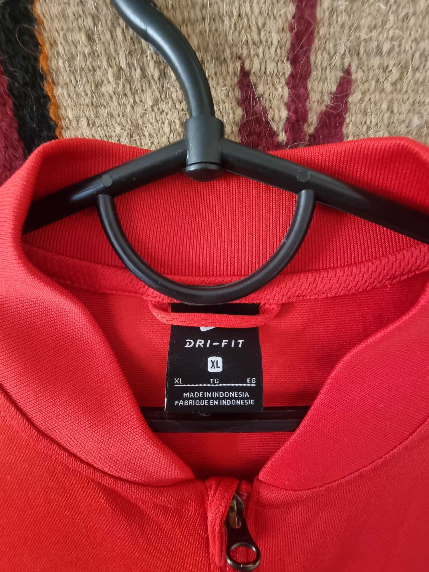 Nike Dri Fit /red/ size XL