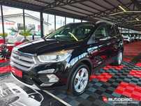 Ford Kuga Ford Kuga 4x4 ! Zadbana ! Bogate Wyposażenie !