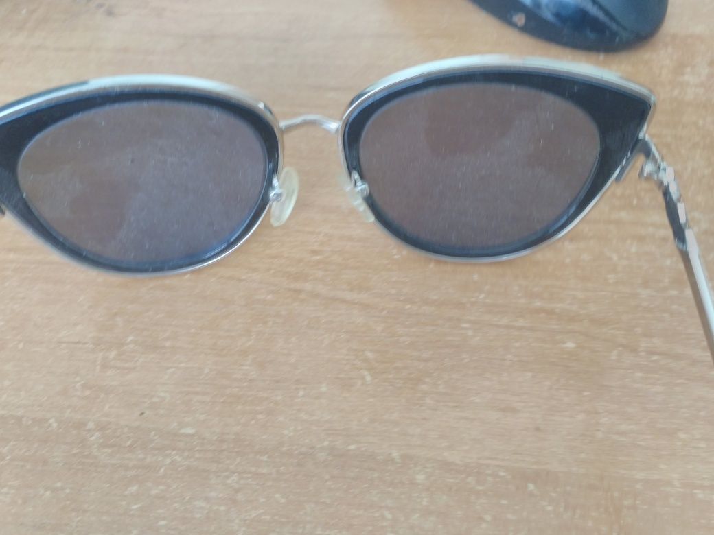 Продам сонечни очки
