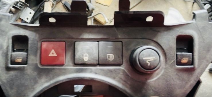 кНопки склопідйомників Citroen Berlingo Peugeot Partner вантажівок