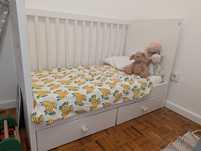 Berço IKEA com 2 gavetas