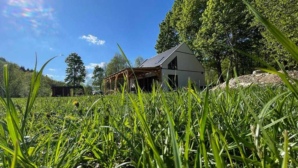 Dom w górach nad rzeką z sauną i balią- wolny 10-16 sierpień
