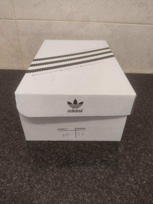 Adidas a estrear na caixa 42