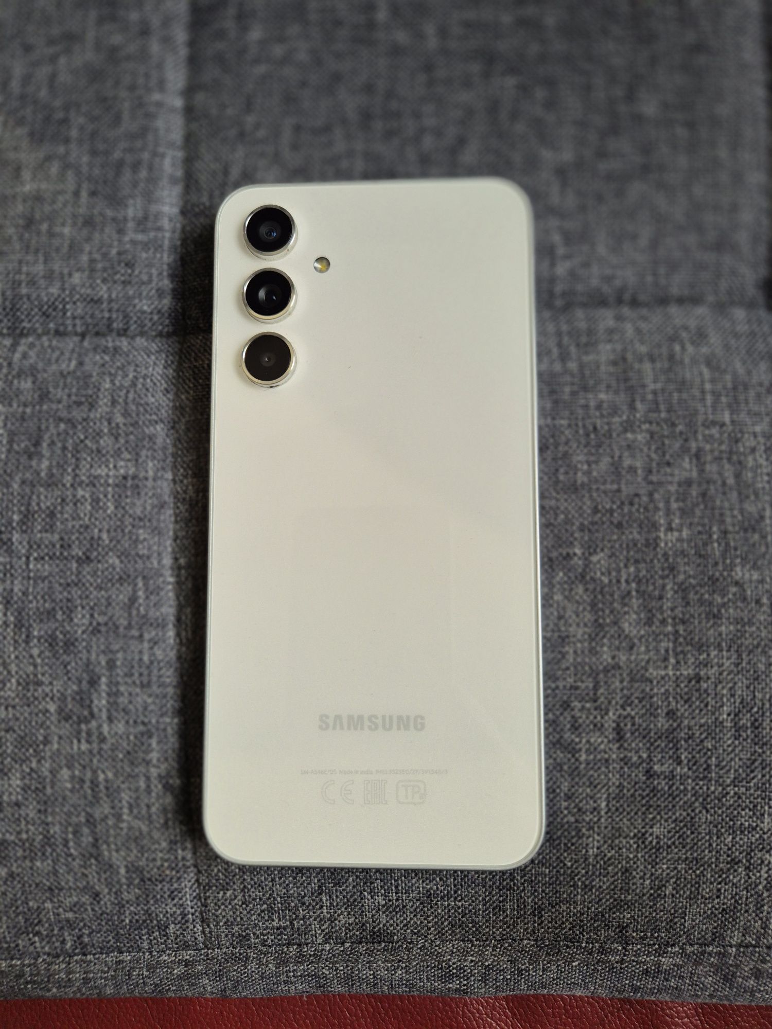 Samsung A 54 В гарному стані