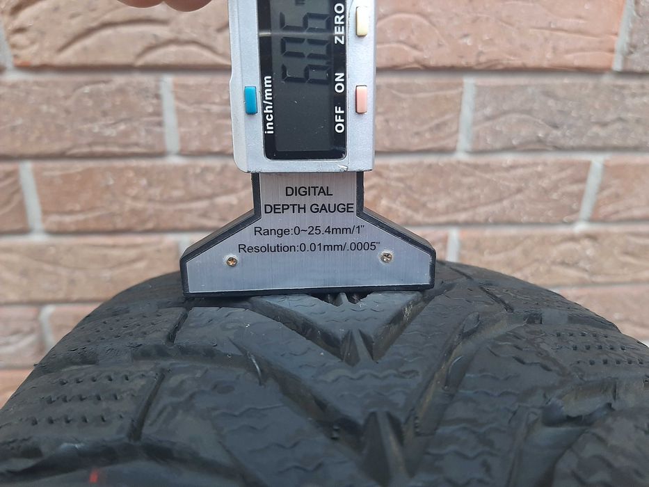 165/70R14 зимние Nokian Vredestein