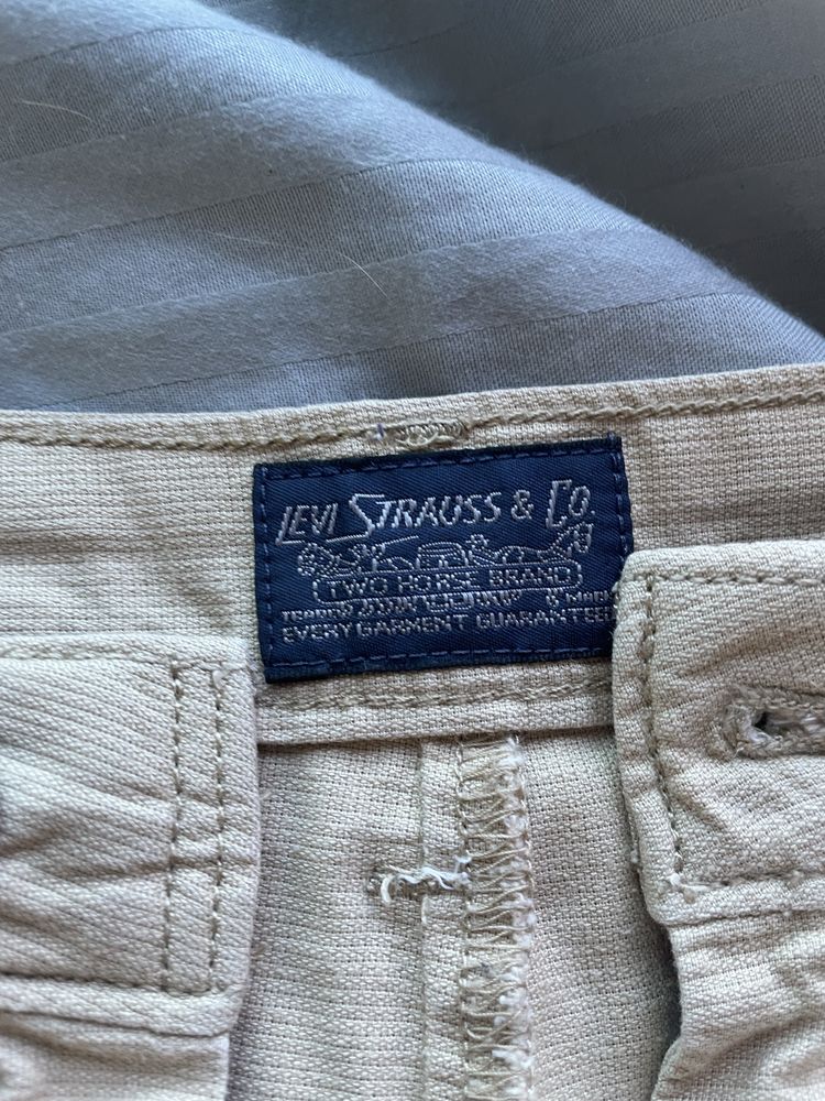 Calcas LEVIS usadas
