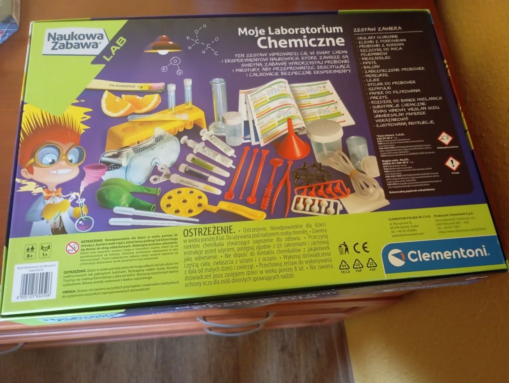 Laboratorium chemiczne Clementoni