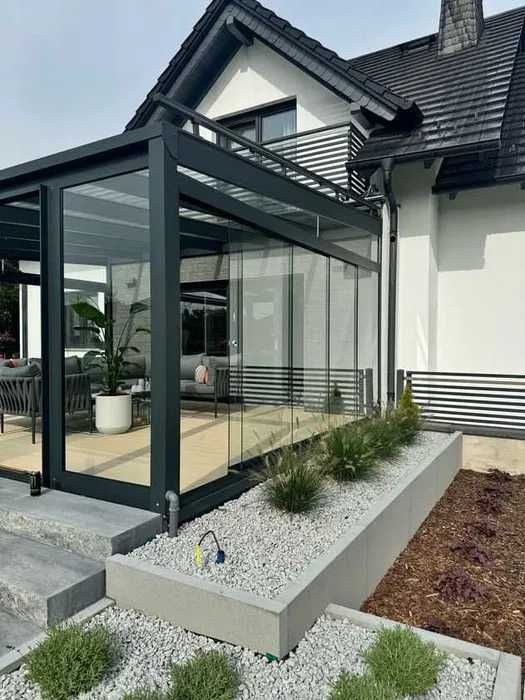 Drzwi szklane ,przesuwne. Pergole