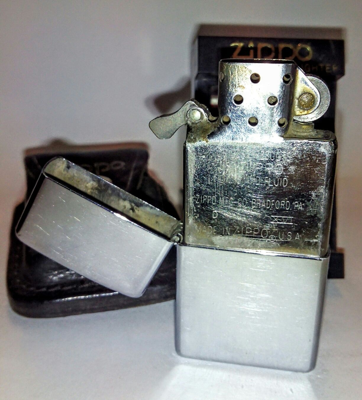 Isqueiro Zippo série D Usado