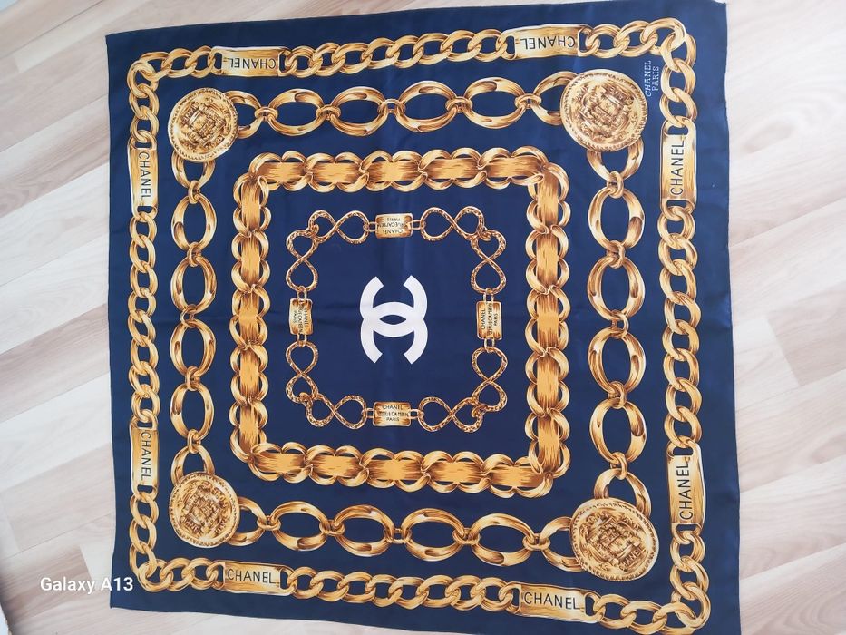 Chanel chusta jedwabna