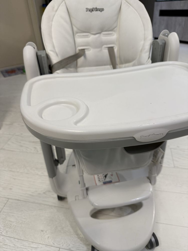 Стілець-Гойдалка Peg-Perego Білий для годування