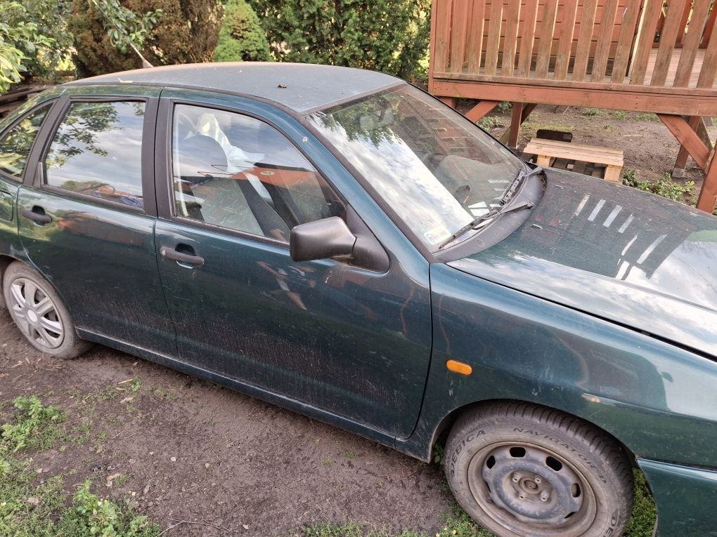Seat Cordoba pali jeździ