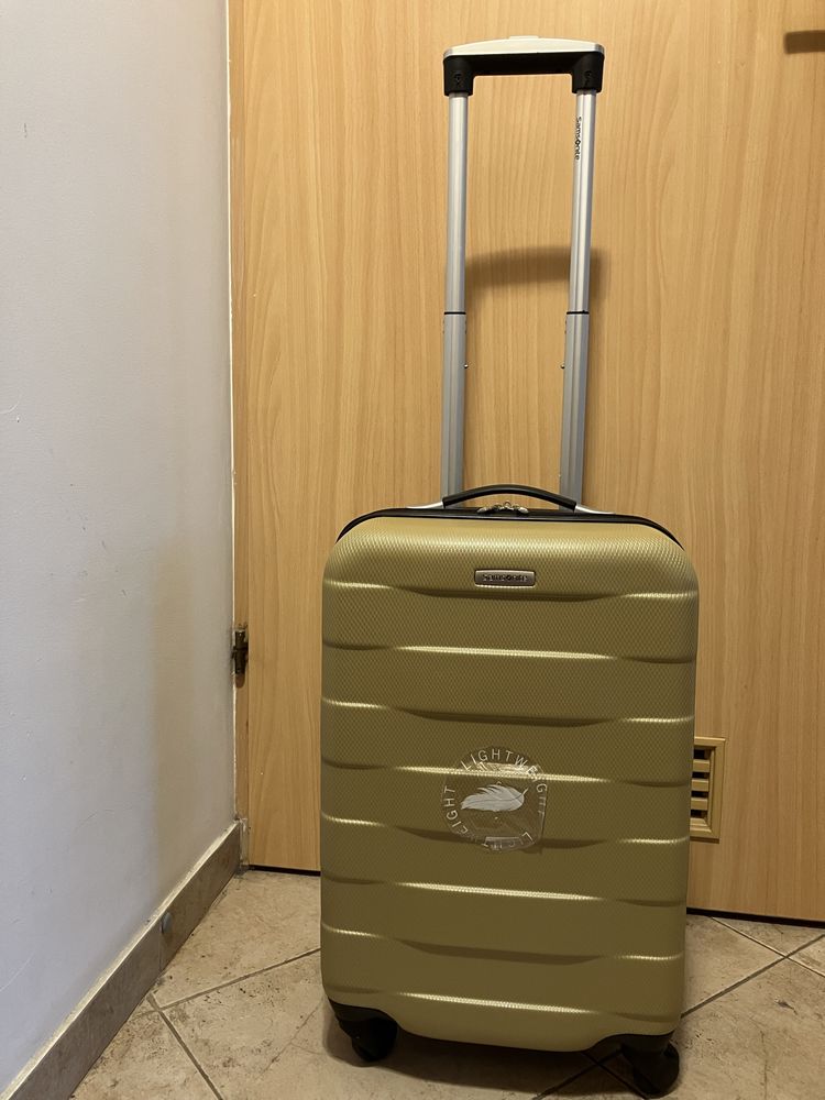 Walizka Samsonite, super lekka, 55 cm. Nowa.