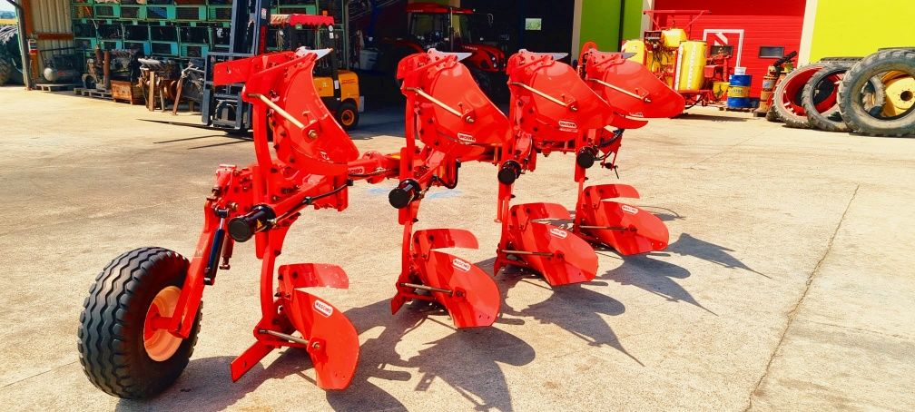 Pług obrotowy Maschio Gaspardo Unico 3+1