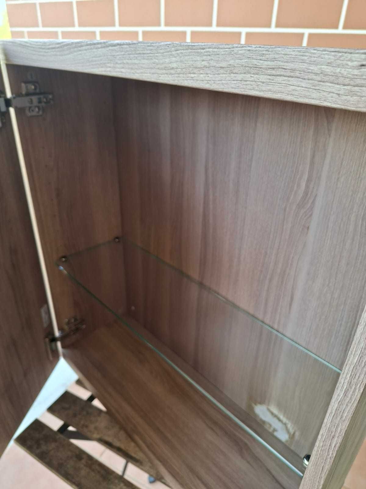 2 Armários Ikea BËSTA completos com apoios p/ parede