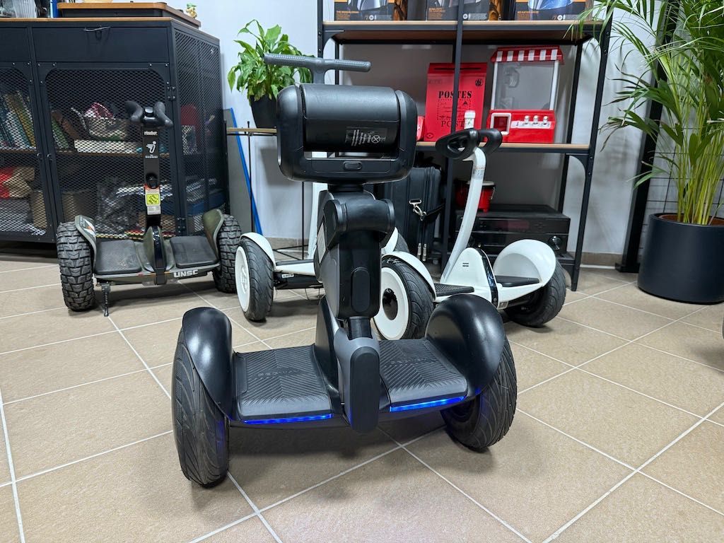 SEGWAY Robotics LOOMO - robot z funkcją Ninebot Mini Pro S Hoverboard