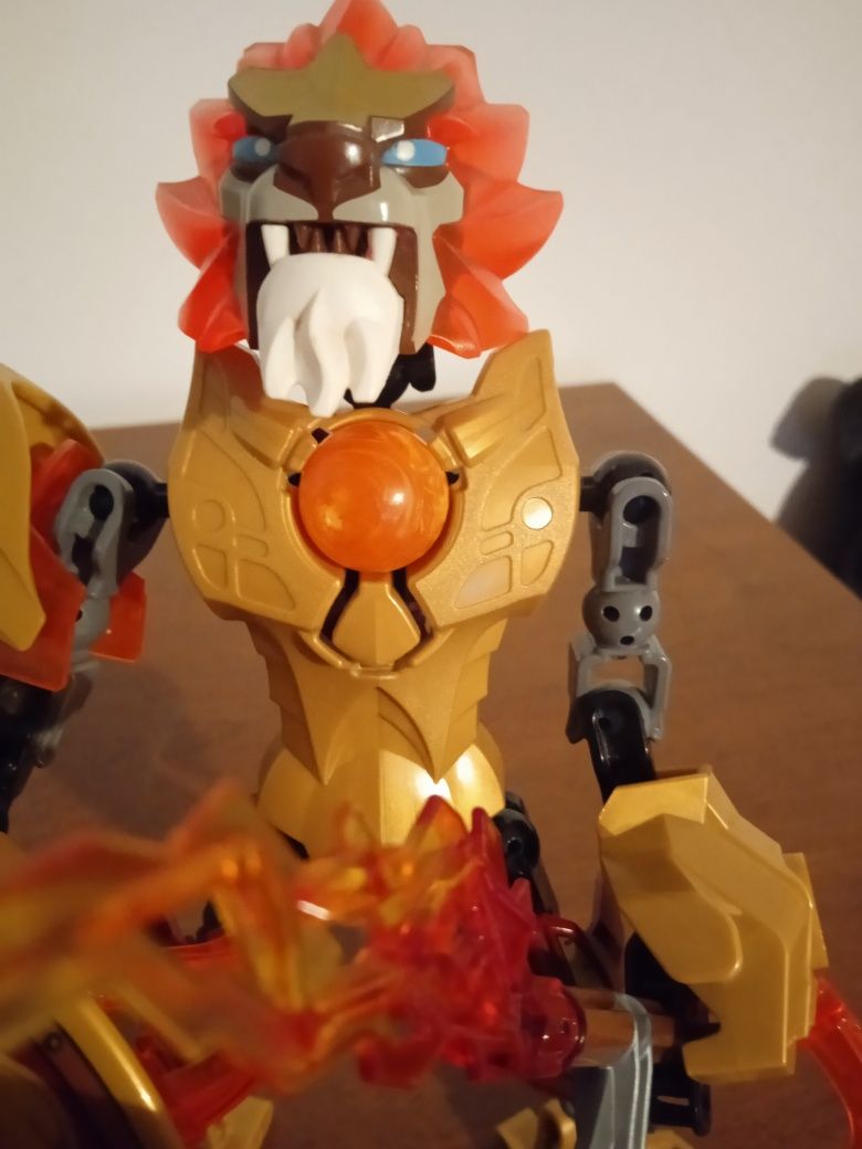 Bionicle lego robot