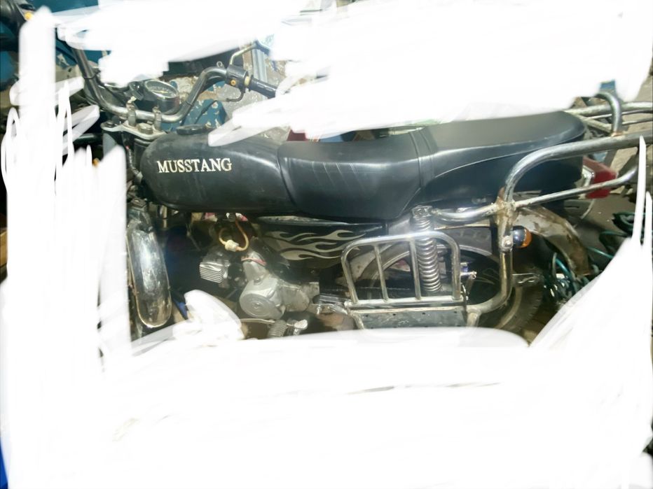 Продам мустанг 110