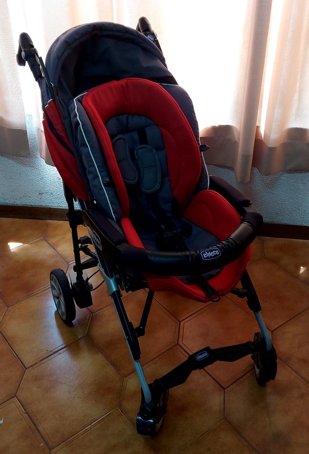 Carrinho de bebé / criança + babycoque Chicco