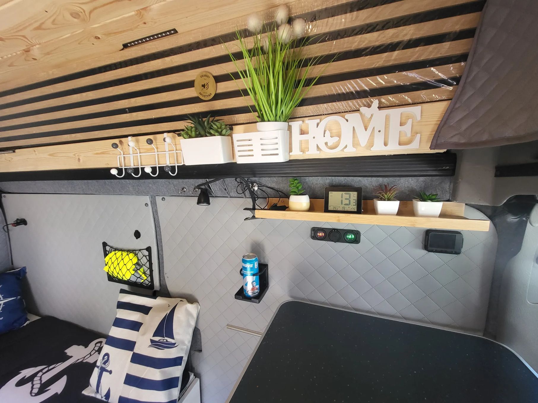 Opel Vivaro Camper Van Solar Webasto lodówka toaleta