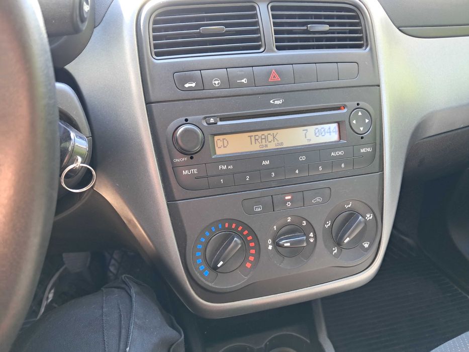 Ładny Fiat 2013 z gazem.Mały przebieg