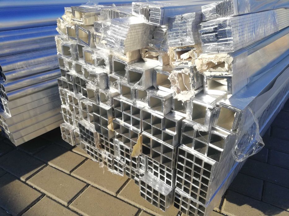 Kątownik Aluminiowy 100x100