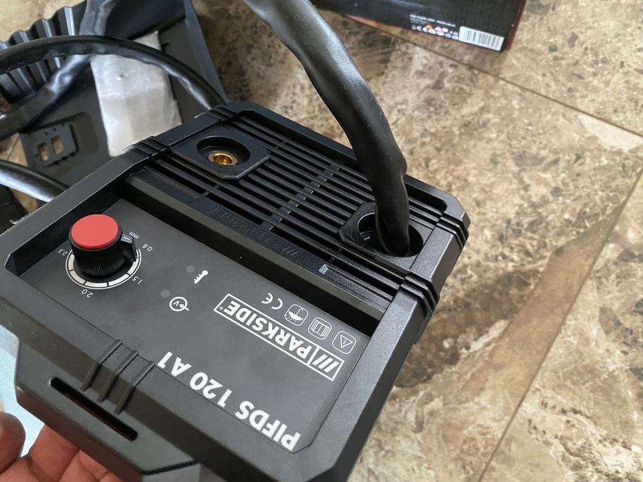Інверторний зварювальний апарат PIFDS 120 A1