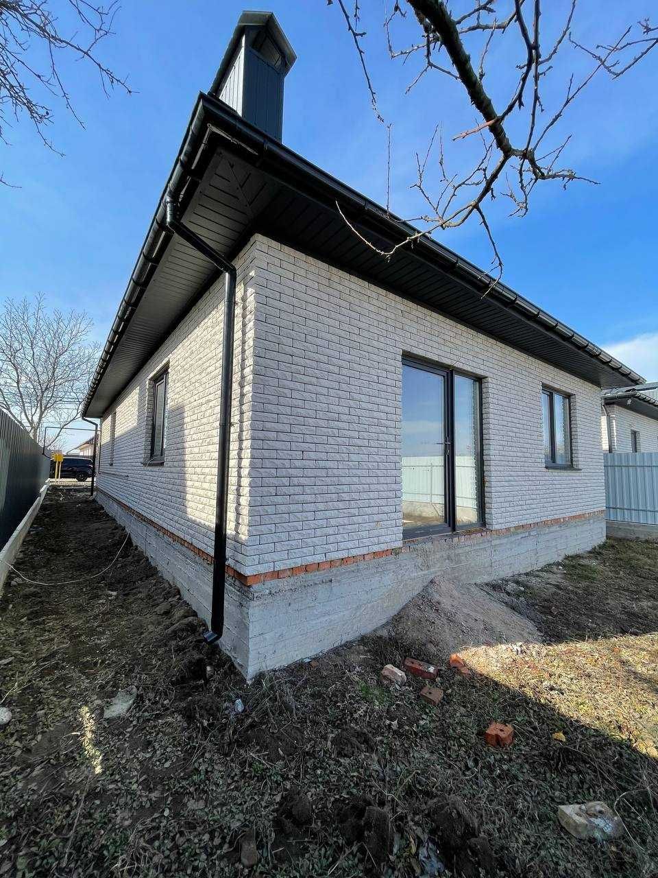 Продаж будинку у межах міста з газом!