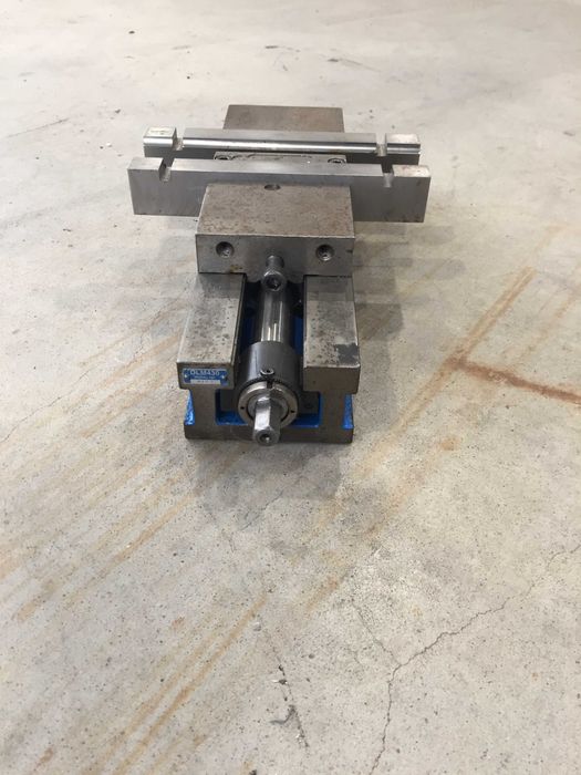 Imadło maszynowe podwójne Kurt CNC