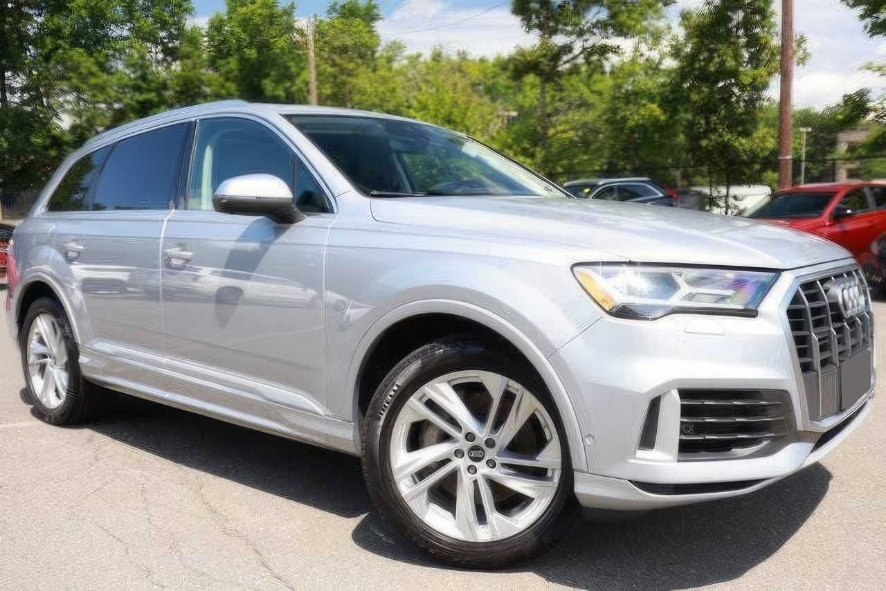 2022 Audi Q7 quattro Premium 55 TFSI