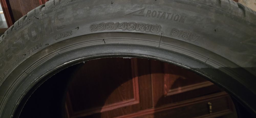 Б/В Гума зимова Bridgestone Blizzak 235/45R18