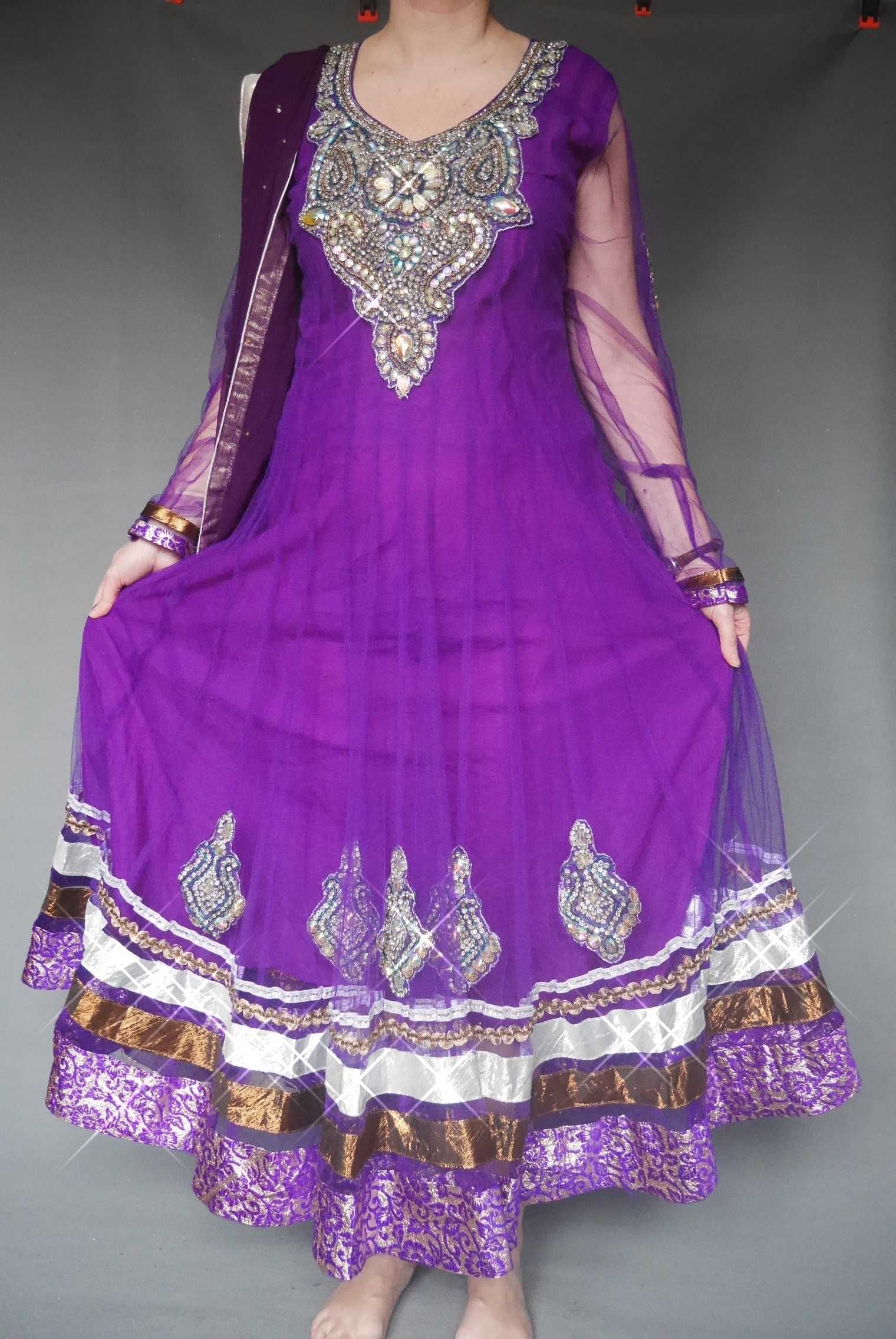 Индийский восточный костюм, анаркали, сари подарок