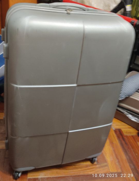 Чемодан большой пластик 85/43/30  Tumi USA