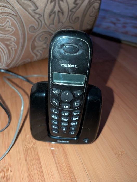 Радиотелефон teXet TX-D4300A на запчасти.