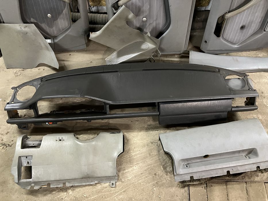 Салон 124 мерседес