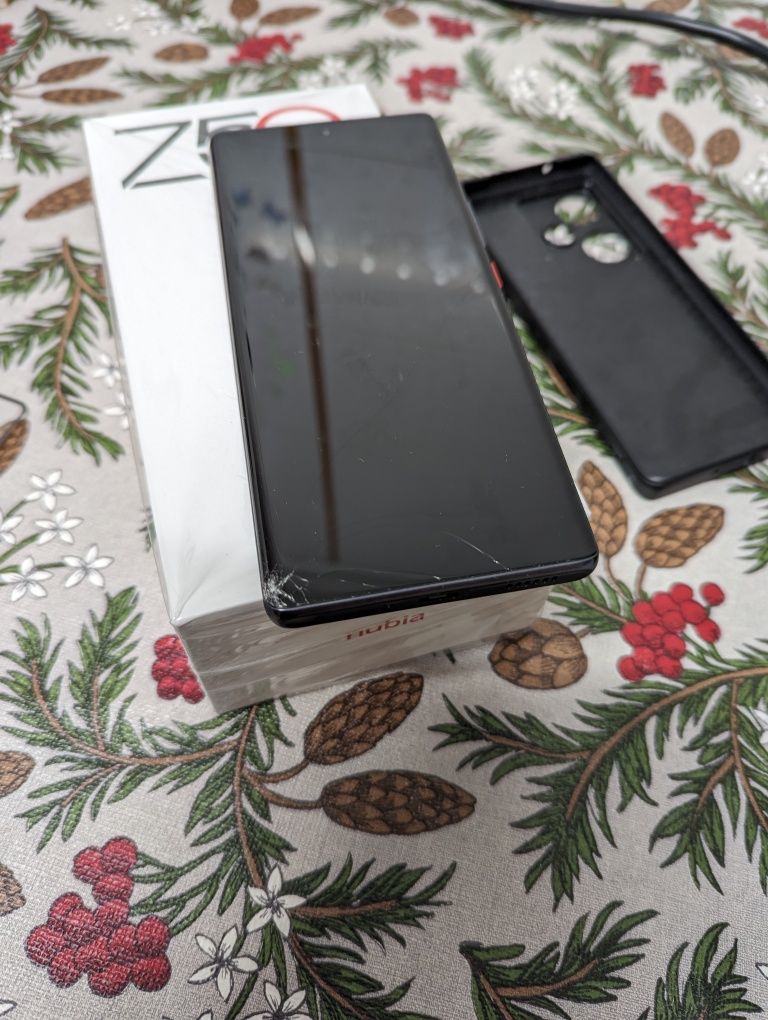 Nubia Z50 12gb 256gb com ecrã estalado