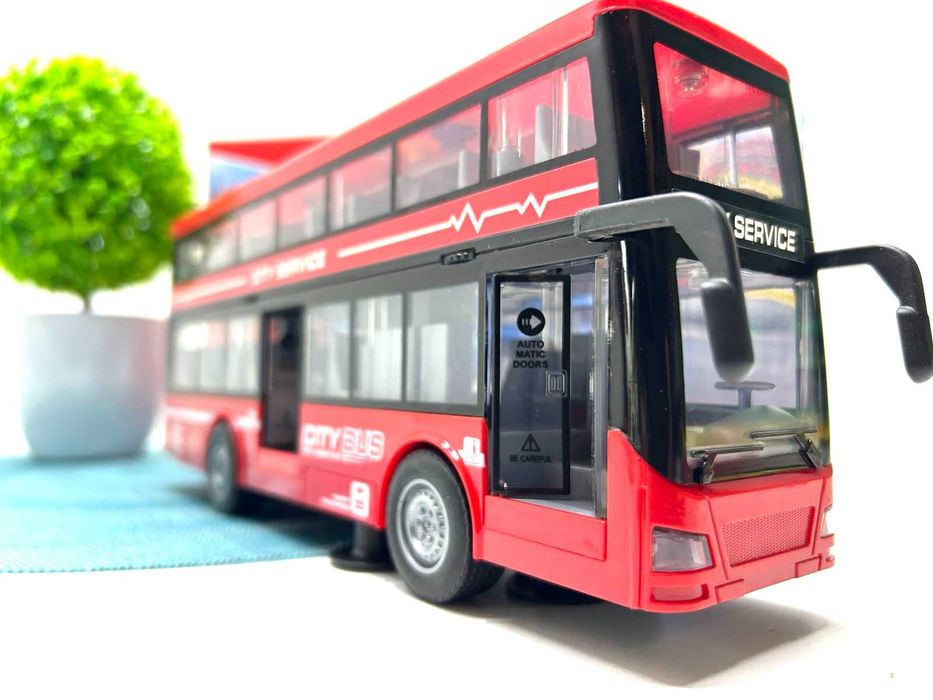 Автобус інерційний двоповерховий світло звук гумові колеса (RJ5504)