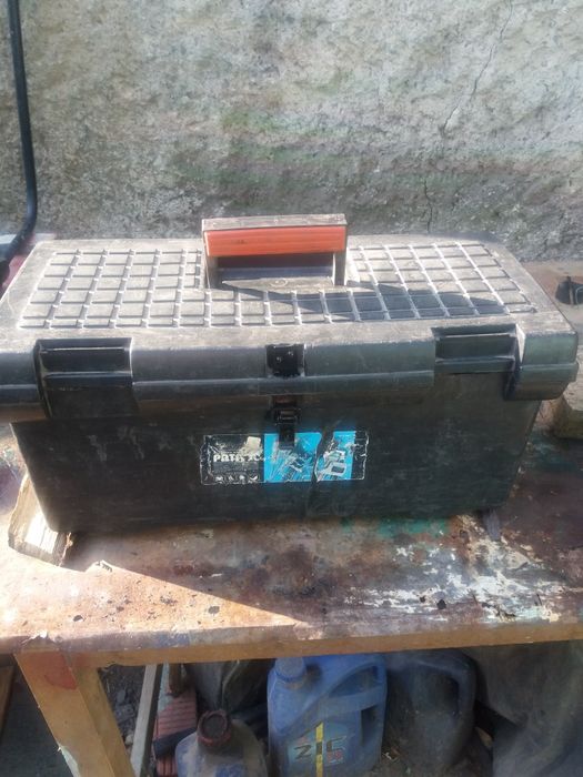 Продаю ящик для інструменту