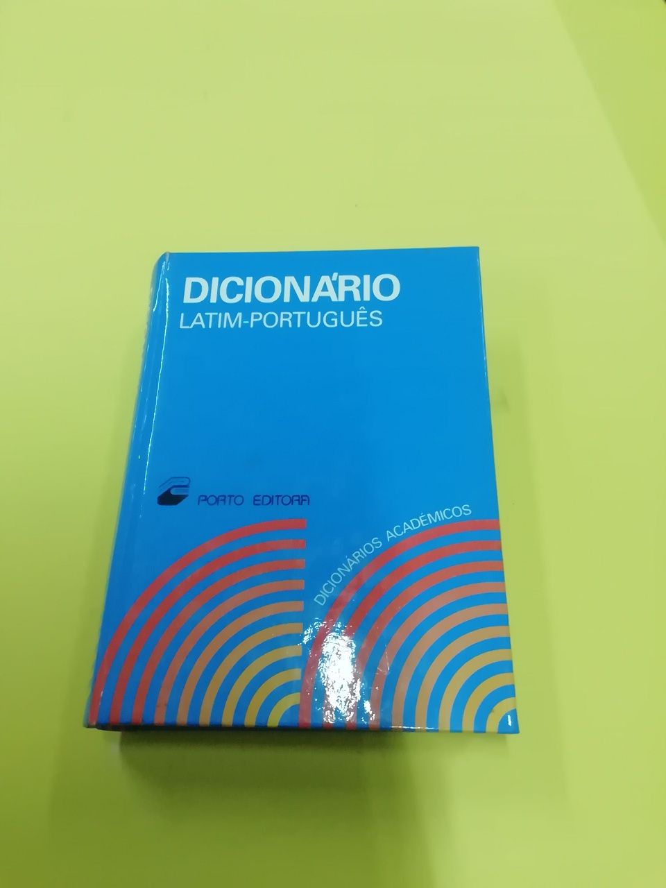 Dicionário Latim-Português da Porto Editora