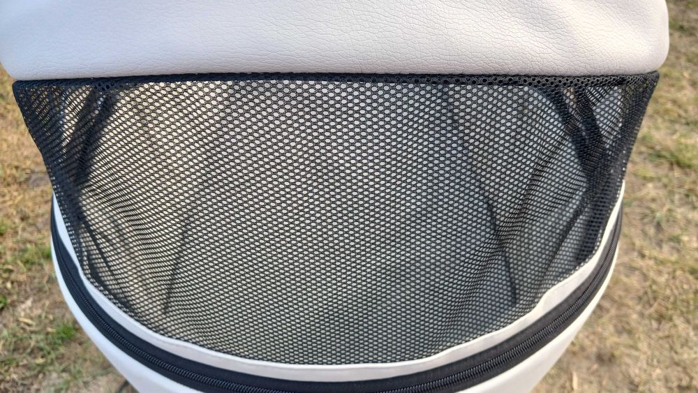 Коляска дитяча 
Roan bass next