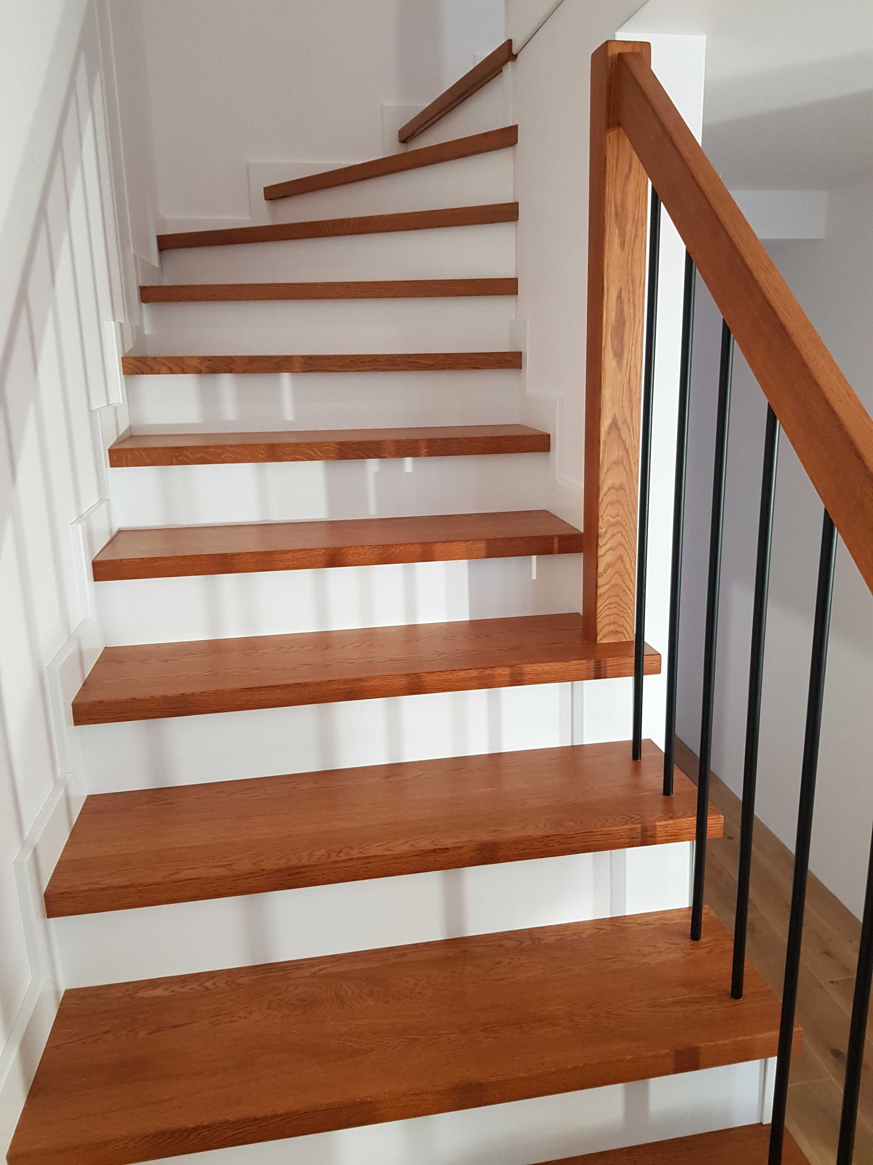 Schody drewniane , balustrady , trepy dębowe , usługi stolarskie
