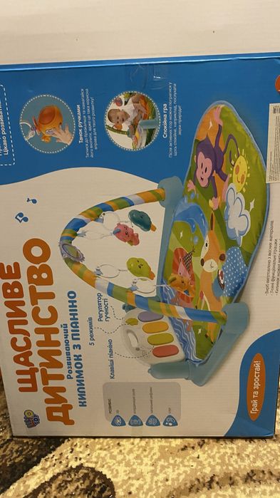 Розвиваючий килимок з піаніно