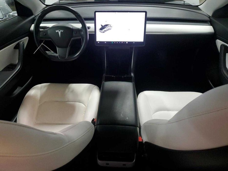 2018 TESLA MODEL 3 Авто