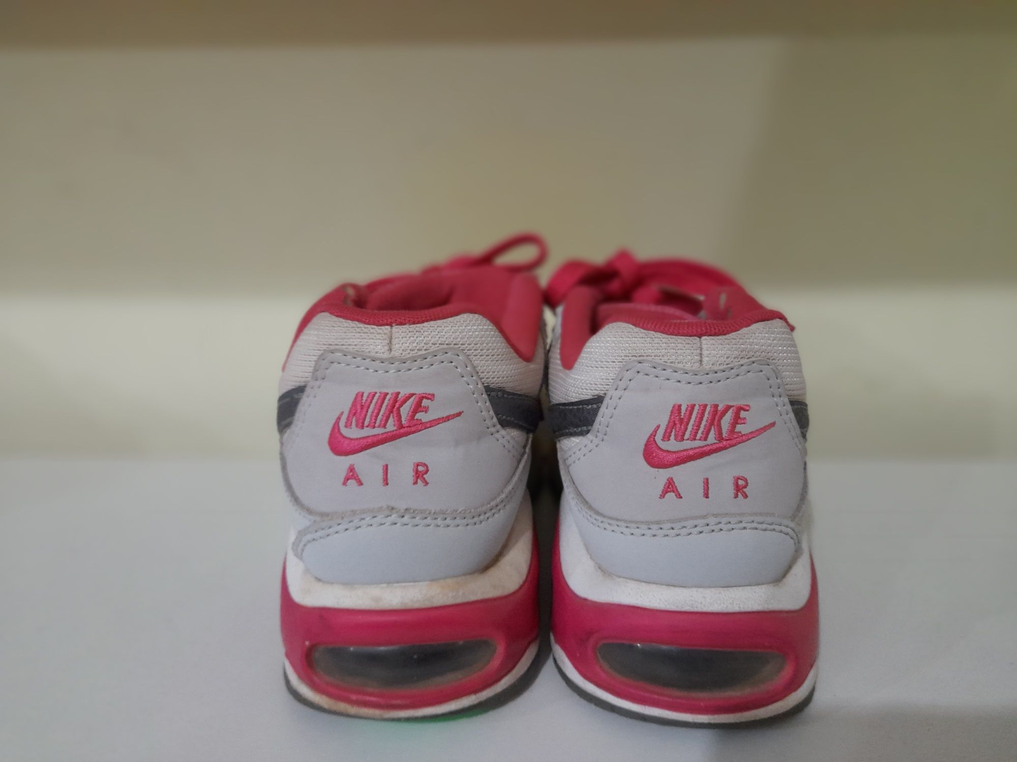 Кроссовки для девочки Nike  Air Max Command, p. 35,5 (22,5 см)