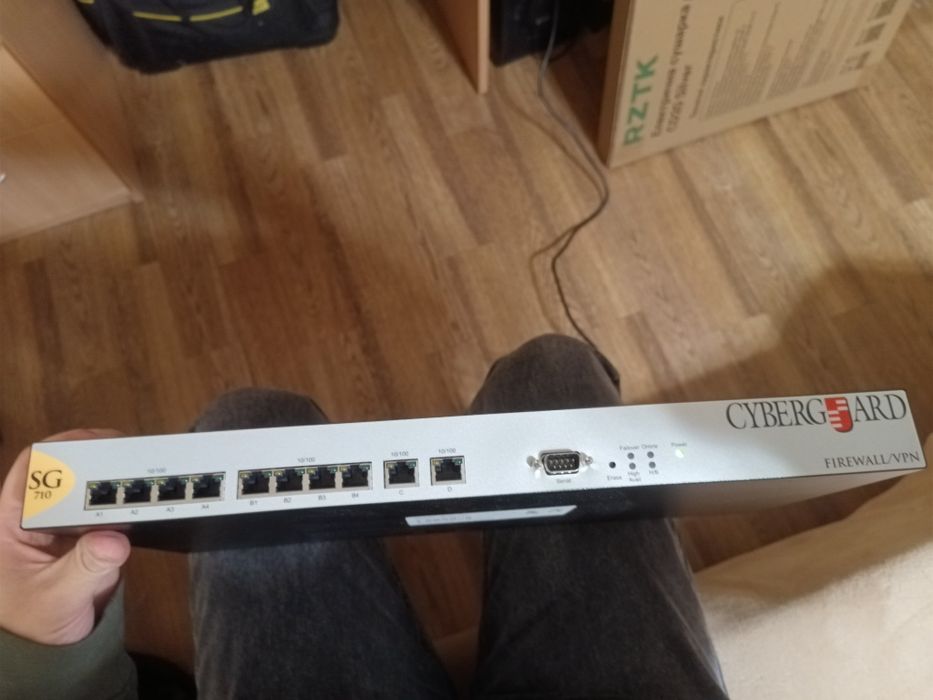 CyberGuard SG 710+ — мережевий шлюз / Firewall / VPN

Про